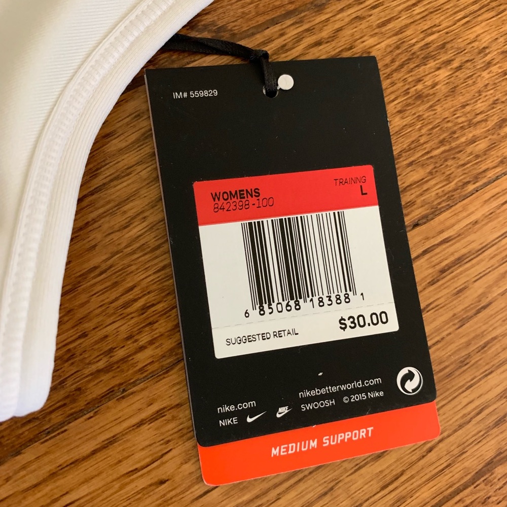 Nike sports bra NWT